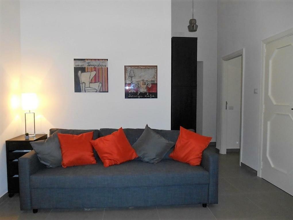 Casa Vacanza "Al Vicolo Delle Colonne" Salerno Exteriér fotografie