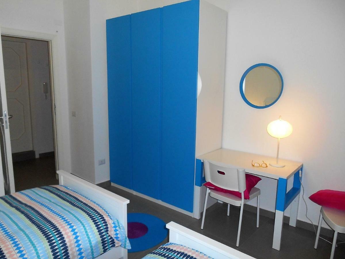 Casa Vacanza "Al Vicolo Delle Colonne" Salerno Exteriér fotografie