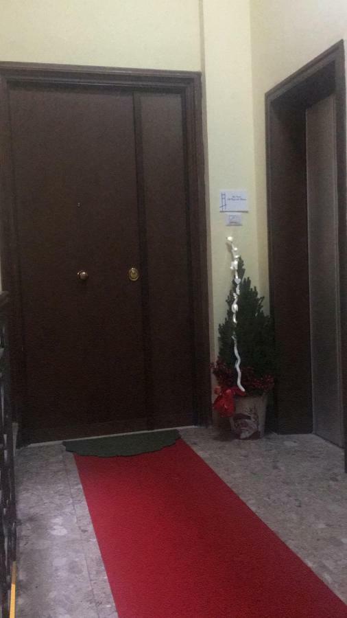 Casa Vacanza "Al Vicolo Delle Colonne" Salerno Exteriér fotografie