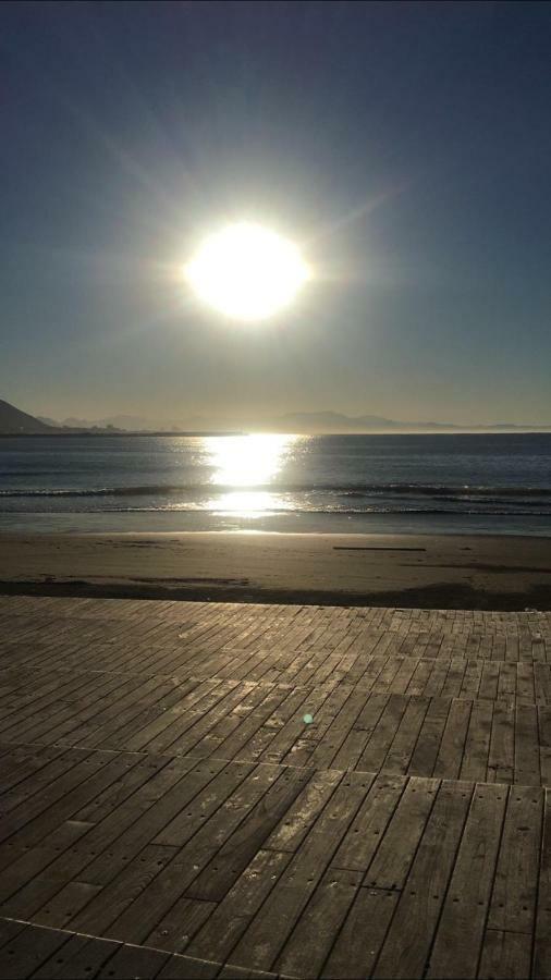 Casa Vacanza "Al Vicolo Delle Colonne" Salerno Exteriér fotografie